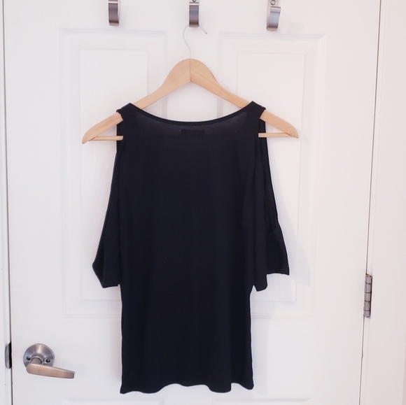 🪴BOGO FREE🪴 Element Cold Shoulder Top size Small - Picture 3 of 5
